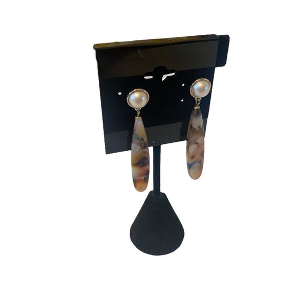 Loft Elegant Multicolor Pearl Drop Earrings - Picture 2 of 6